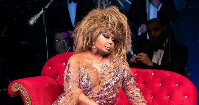 'Gerçekleri benden duysunlar' deyip Bülent Ersoy konuştu: Çukur yıldızı kızdıracak sözler: Sahne ücreti... - Resim: 3