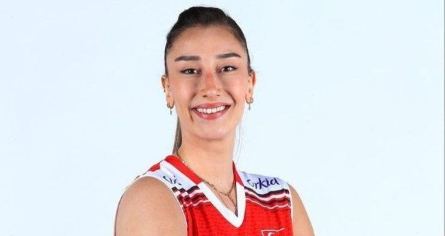 Güzel voleybolcu Hande Baladın'ın erkek arkadaşı futbolcuymuş bakın kim çıktı! - Resim: 1