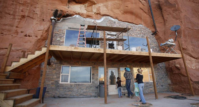 Çok eşlili gizemli tarikat ilk kez görüntülendi - Resim: 3