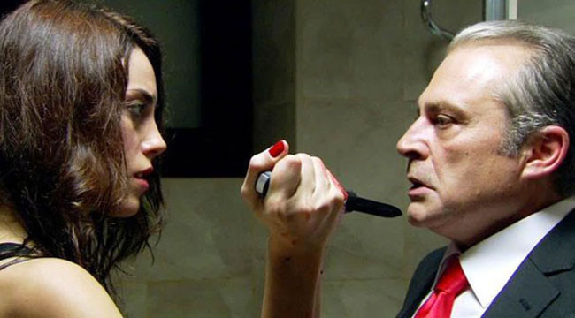 Türkiye'de ilgi görmeyen 'Şahsiyet' dünyanın en iyi dizileri arasına girdi - Resim: 2