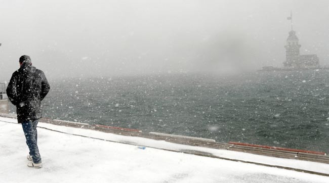 İstanbul kara gömüldü - Resim: 4