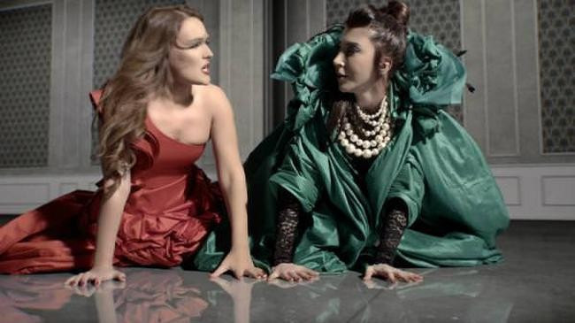 Demet Akalın ve Hande Yener gizlice görüşüyorlar mı? Her şey oyun mu? - Resim: 2