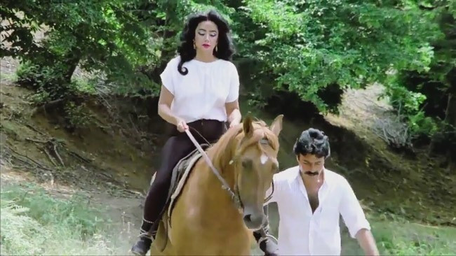 Oya Aydoğan'ın 4 gün süren sır evliliği hem de bakın kiminle? - Resim: 4