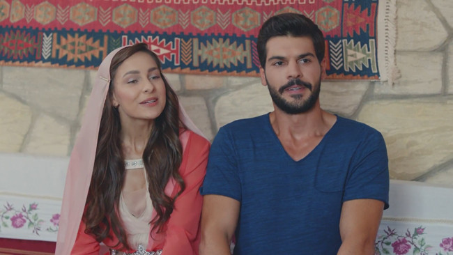 14 Ekim reyting sonuçları Yeni Gelin mi Fazilet Hanım ve Kızları mı? - Resim: 3