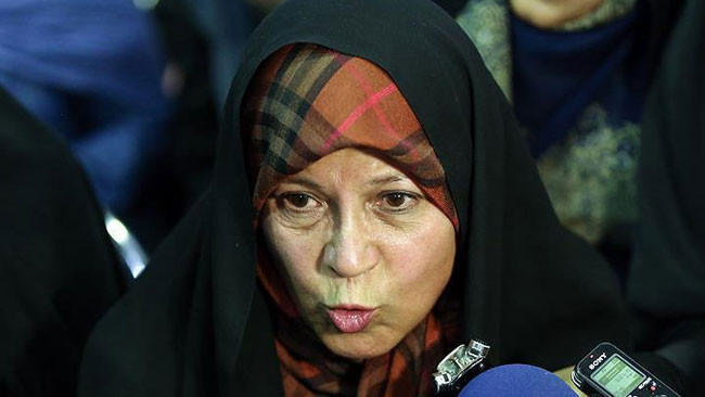 Ayetullahlara karşı bayrak açtı! Eski cumhurbaşkanının kızı... - Resim: 4