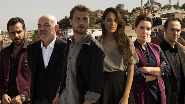 Çukur dizisinin yıldızından çok ilginç Çukur itirafları Dilan Çiçek Deniz anlattı - Resim: 1