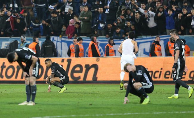 Beşiktaş'ta ilk ayrılık kapıda! - Resim: 1