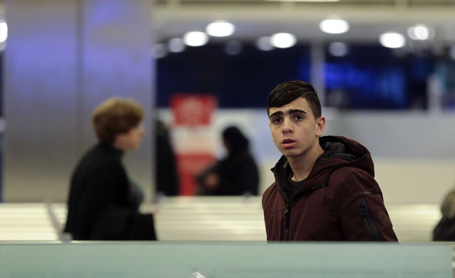 Direnişin sembolu Cüneydi Türkiye'de! Hala ağrıyor... - Resim: 4