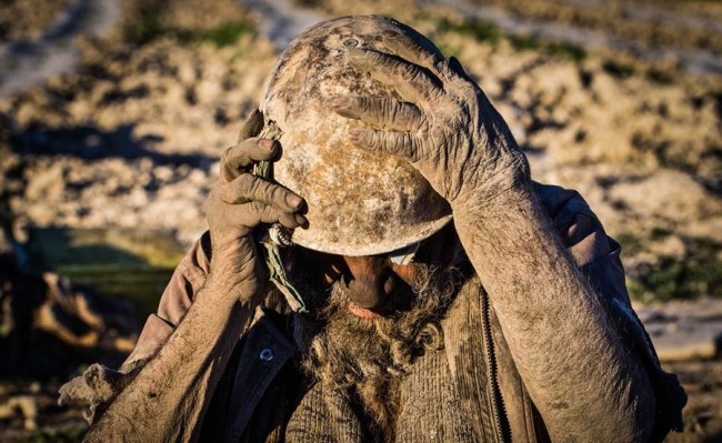 Ne traş oluyor ne banyo yapıyor 60 yıldır suya dokunmuyor! - Resim: 2