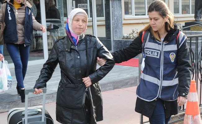 ByLock gözaltıları profesörler, memurlar, polisler listede - Resim: 1