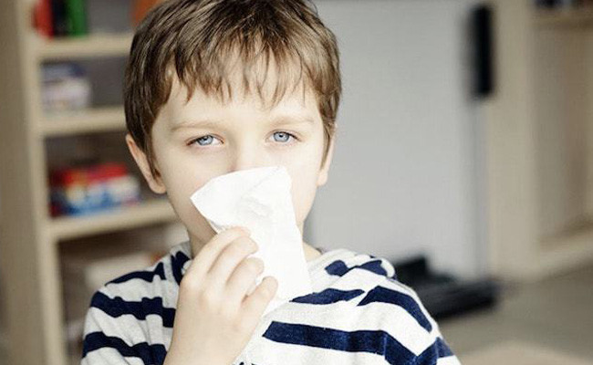 Çocuklarda burun kanaması nasıl kesilir? Sakın geriye yaslamayın - Resim: 1