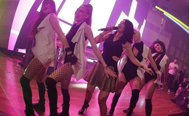 Hande Yener'den ateşli çift yorumu! Emekli çiftlerden değiliz - Resim: 3