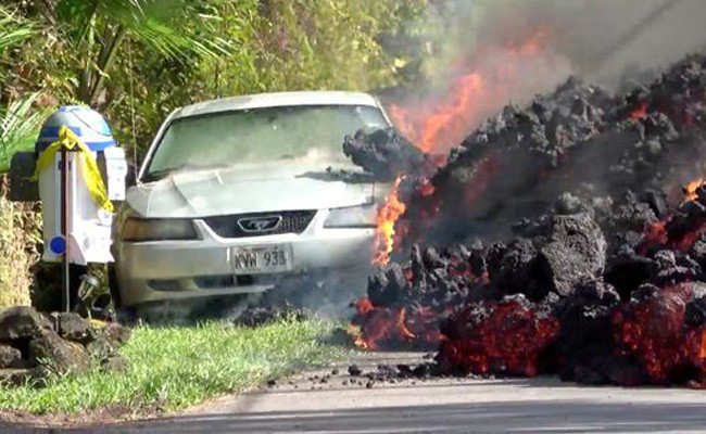 Yanardağdan fışkıran lavlar önüne gelen her şeyi yuttu! - Resim: 1