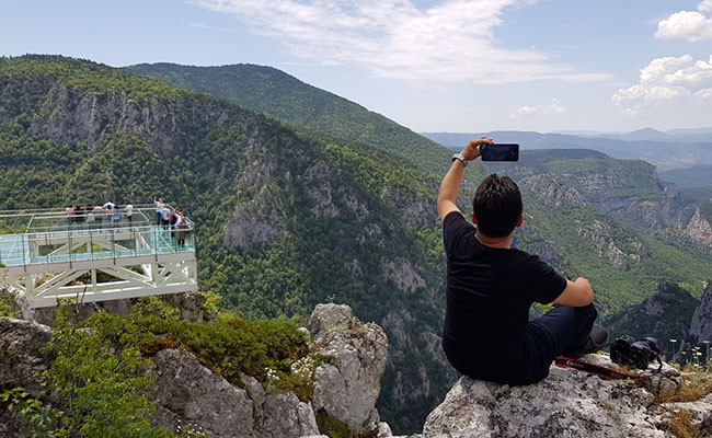 Çatak Kanyonu'nun 450 metrelik cam terasında bayram yoğunluğu - Resim: 1