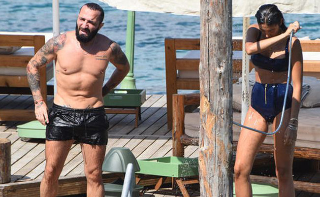 Popçu Berkay minik kızı 'Arya' ile tatilin keyfini sürüyor - Resim: 1