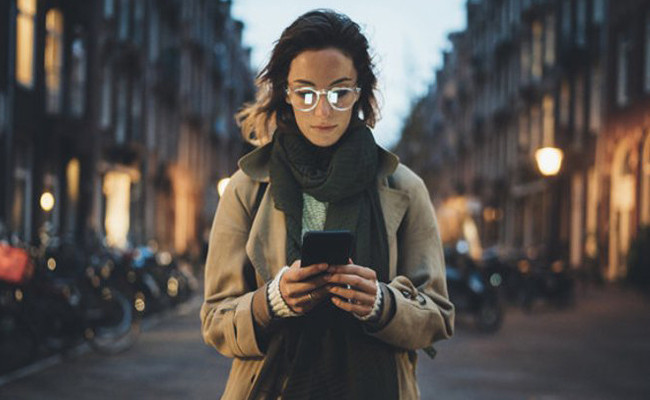 Cep boyun hastalığı nedir belirtileri nelerdir? Uzun süre telefon kullananlar dikkat! - Resim: 4