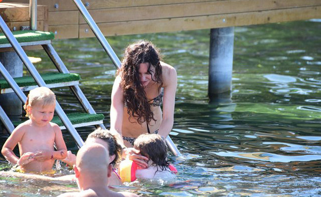 Hande Ataizi'nin maşallahı var kim der ki 44 yaşında! - Resim: 2