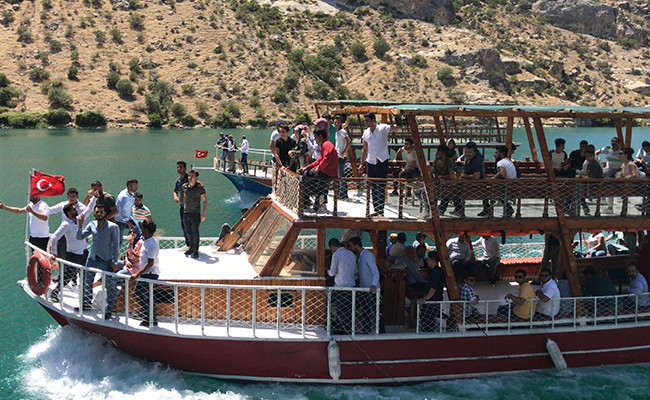 Güneydoğu'nun Bodrum'u ziyaretçi akınına uğruyor! - Resim: 2