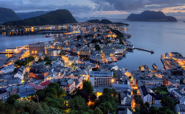 Çalışma şartları en iyi olan 7 ülke  - Resim: 4