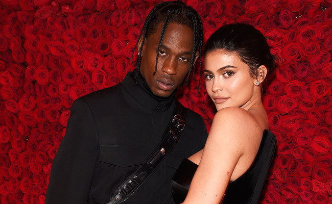 Denizde kum Travis'de para! Kylie Jenner'a aldığı doğum günü hediyesi yine bomba - Resim: 1