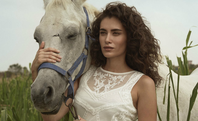 Elçin Sangu kabul etmeyince Hande Doğandemir kaptı! - Resim: 4