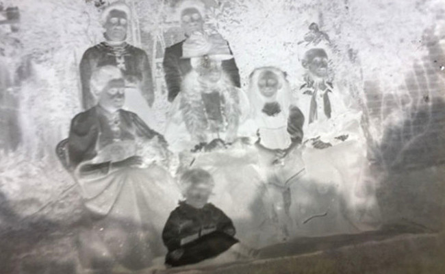 Antika pazarından 32 TL'ye aldığı kutuyu açınca gözlerine inanamadı! - Resim: 3