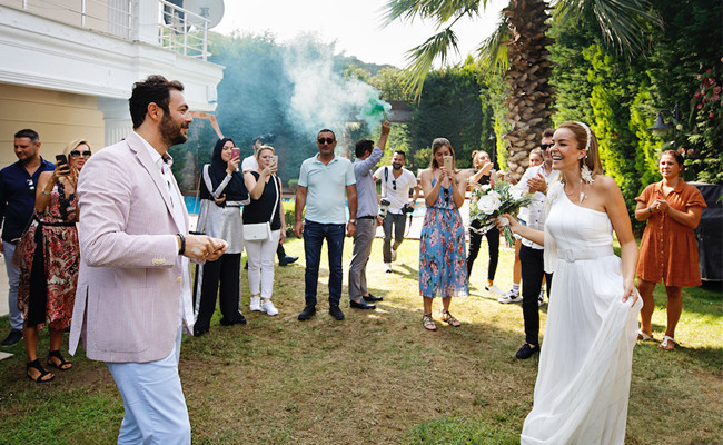 Zerafetiyle göz kamaştırdı! Telli duvaklı Bengü sonunda evleniyor - Resim: 1