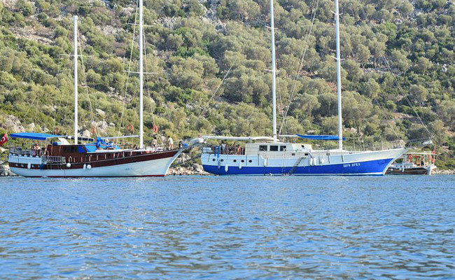Mehmet Günsür'ü hiç böyle görmediniz! Mavi slip mayosuyla... - Resim: 4