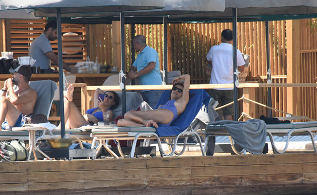 Kim der ki 44 yaşında! Zaman Arzum Onan'ı teğet geçiyor - Resim: 2