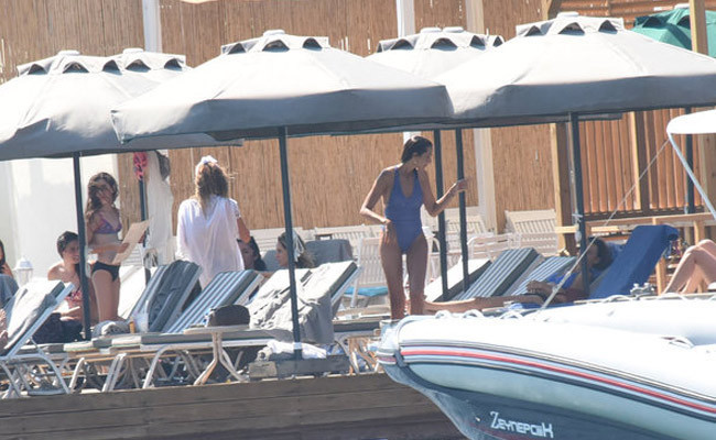 Kim der ki 44 yaşında! Zaman Arzum Onan'ı teğet geçiyor - Resim: 4