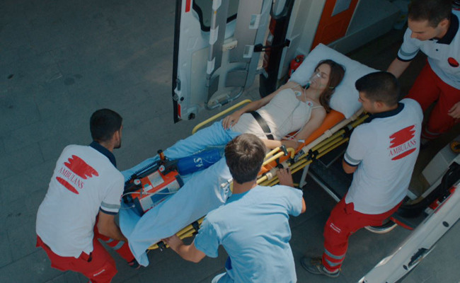 Show TV'nin göz bebeği Yeni Gelin'de kan ve gözyaşı bir arada! - Resim: 2