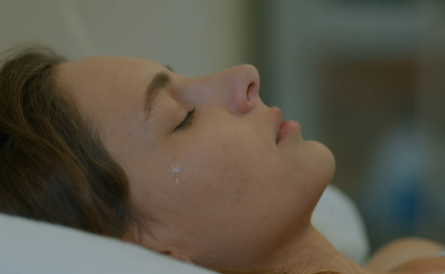 Show TV'nin göz bebeği Yeni Gelin'de kan ve gözyaşı bir arada! - Resim: 3