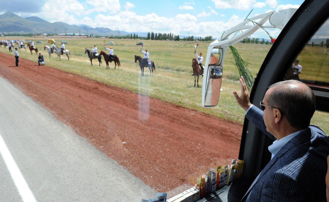 Erdoğan'ı Erzurum'da böyle karşıladılar - Resim: 2