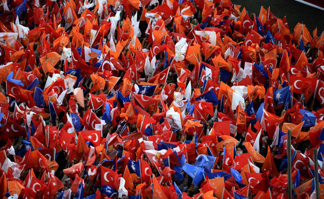 AK Parti mitinginde görülmemiş kalabalık - Resim: 4