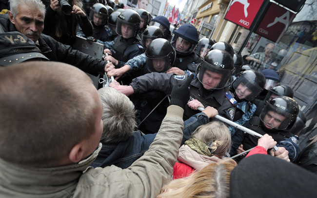 Dünyayı sarsan 50 bomba kare - Resim: 2