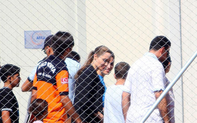 Ve Angelina Jolie Türkiye'de! - Resim: 3
