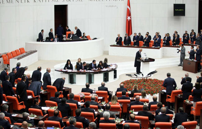 Meclis yeni yasama yılına böyle girdi - Resim: 3