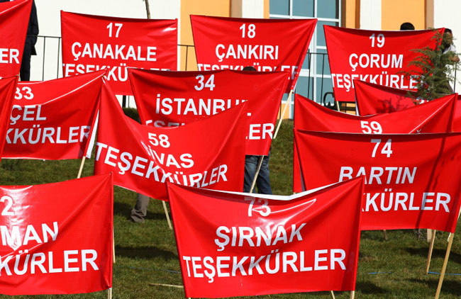 Van'da afet konutları teslim ediliyor - Resim: 1