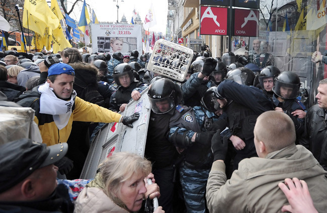 Dünyayı sarsan 50 bomba kare - Resim: 3