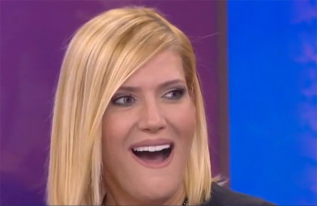 Özge Uzun'a canlı yayında evlilik teklifi hem de kimden? - Resim: 1