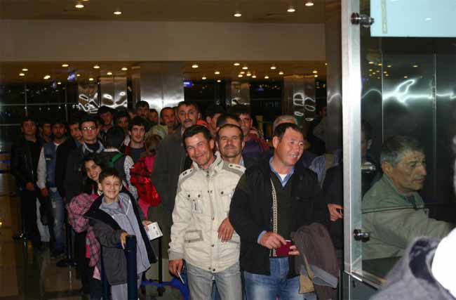 Kargaşadan kaçıp Türkiye'ye sığındılar - Resim: 4