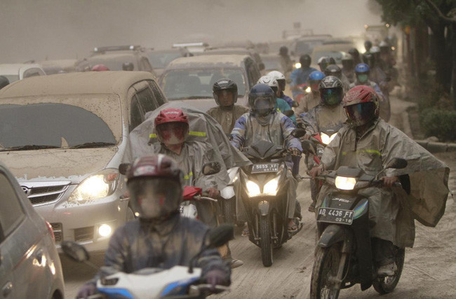 Gündüz vakti karanlığa gömüldüler - Resim: 3