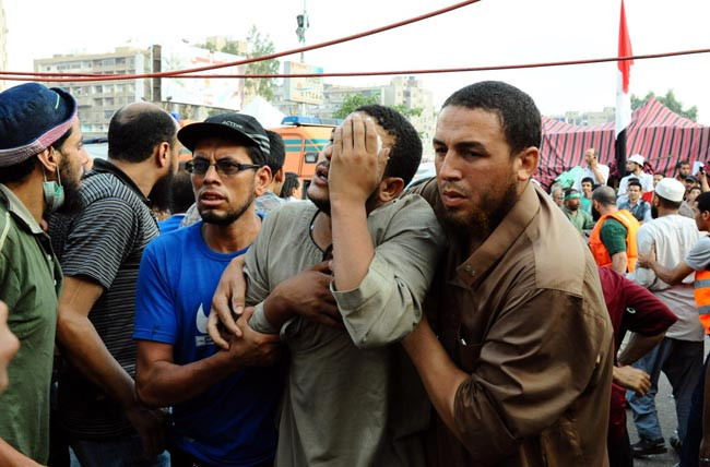 Mısır'da kan gövdeyi götürüyor - Resim: 3