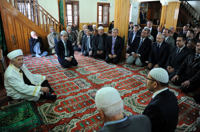 Kılıçdaroğlu mevlide katıldı! - Resim: 2