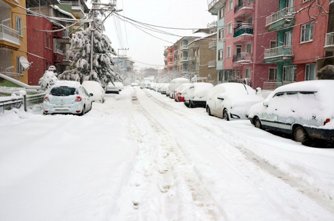 Beyaz örtü Türkiye'yi sardı - Resim: 1