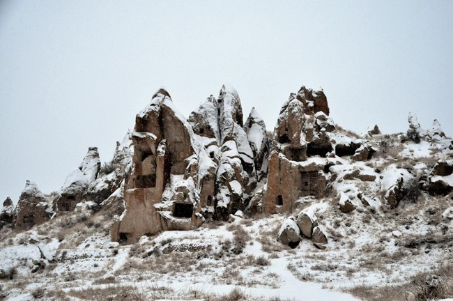 Peribacaları beyaza büründü - Resim: 1