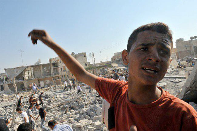 Esad'ın uçakları Azez'i yerle bir etti - Resim: 1