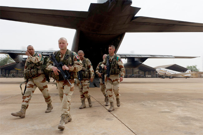 Fransız askerleri savaşa böyle gidiyor - Resim: 3