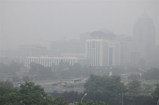 Çinliler maskesiz sokağa çıkmıyor - Resim: 4