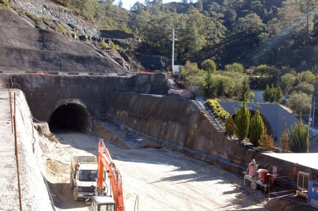 Işığın görünmesine sadece 200 metre kaldı - Resim: 1